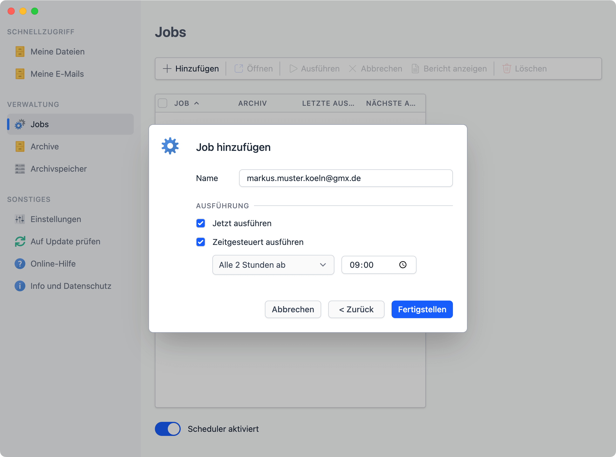 Archivierungsaufgaben für E-Mails werden als Job gespeichert und können manuell oder zeitgesteuert ausgeführt werden